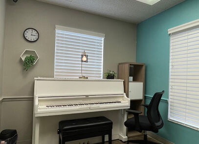 Room 6 at tampa carrollwood music school location piano lessons piano instructor teacher