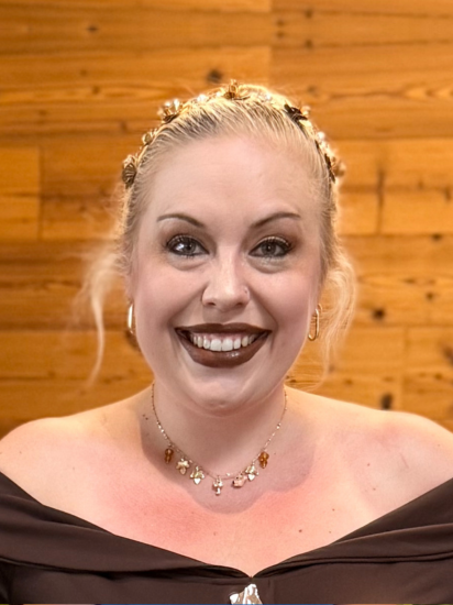 Siri G. creative keys piano and violin music teacher